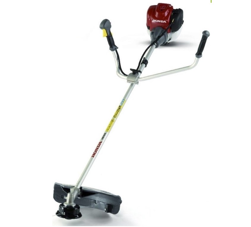 HONDA UMK 435 UEET krovinorez 35 cm³ + olej zdarma